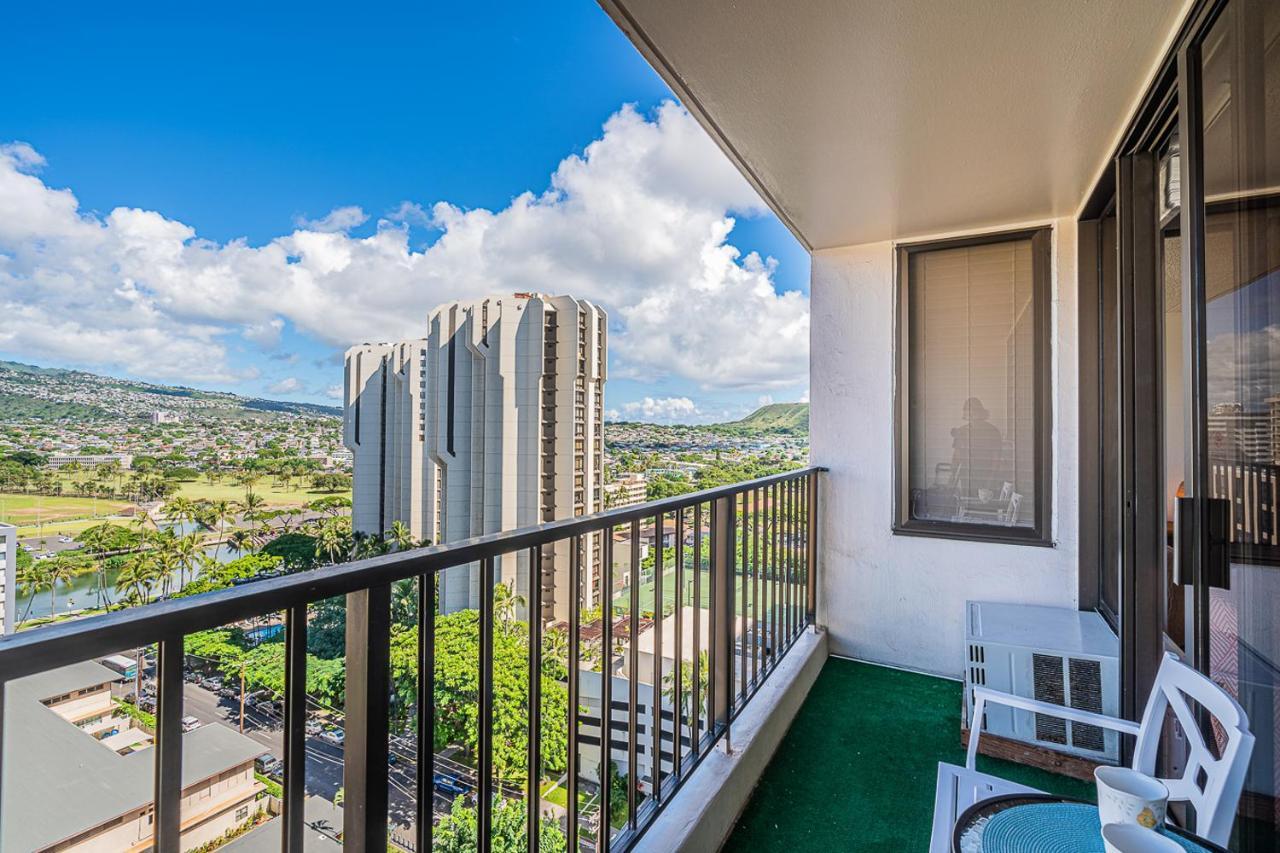 Free Parking, Pool, Sauna, Spa, Wifi, Bbq, Ac - Waikiki Banyan هونولولو المظهر الخارجي الصورة