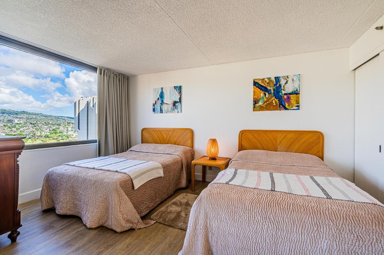 Free Parking, Pool, Sauna, Spa, Wifi, Bbq, Ac - Waikiki Banyan هونولولو المظهر الخارجي الصورة