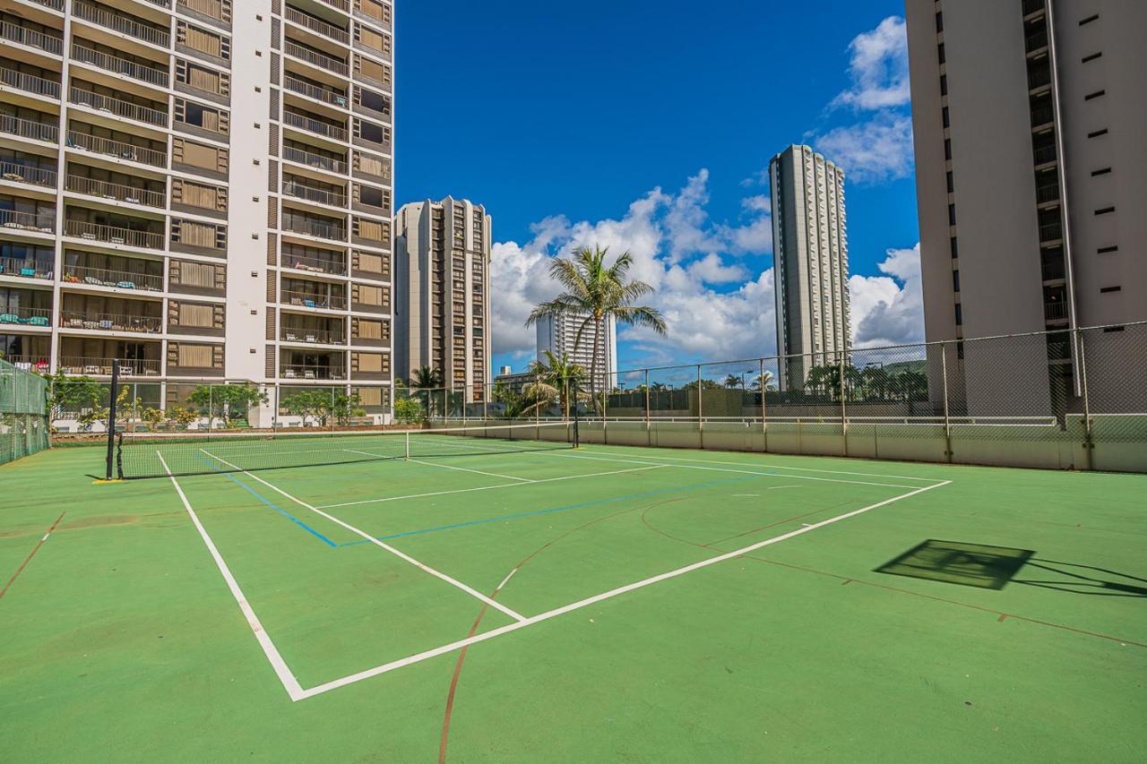 Free Parking, Pool, Sauna, Spa, Wifi, Bbq, Ac - Waikiki Banyan هونولولو المظهر الخارجي الصورة