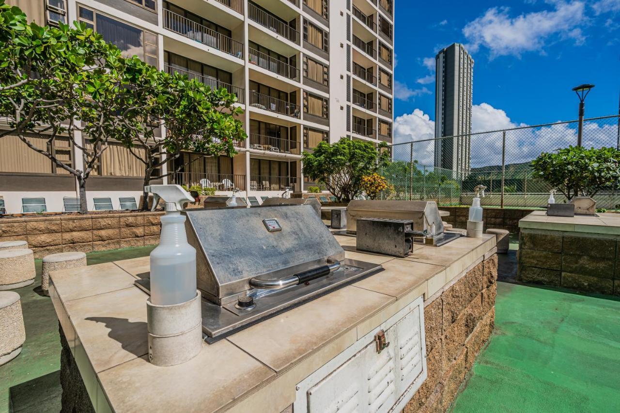 Free Parking, Pool, Sauna, Spa, Wifi, Bbq, Ac - Waikiki Banyan هونولولو المظهر الخارجي الصورة