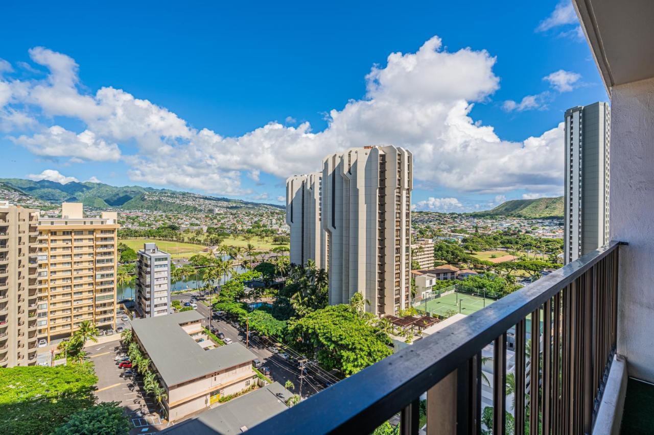 Free Parking, Pool, Sauna, Spa, Wifi, Bbq, Ac - Waikiki Banyan هونولولو المظهر الخارجي الصورة