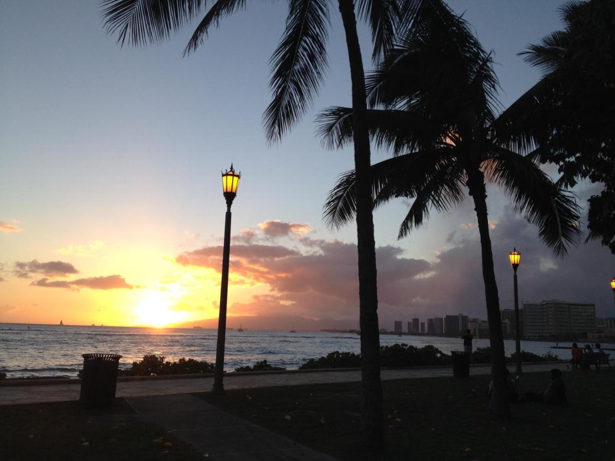 Free Parking, Pool, Sauna, Spa, Wifi, Bbq, Ac - Waikiki Banyan هونولولو المظهر الخارجي الصورة